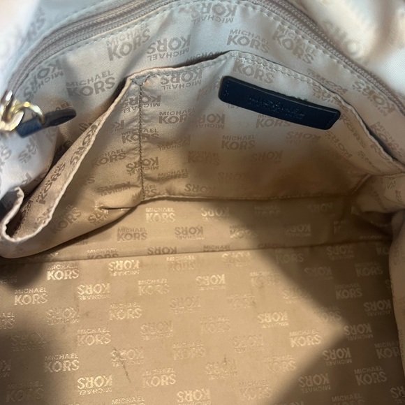 Michael Kors navy blue bag - Picture 13 of 13